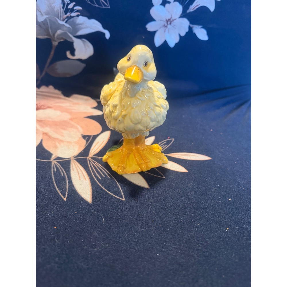 Vintage Ceramic Yellow Duckling Bobblehead Figurine Spring Easter Decor 5 Inch